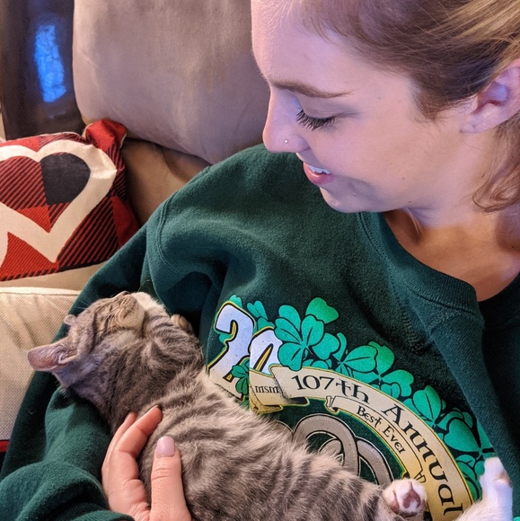 Meet your Posher, Caitlin - Picture 1 of 1